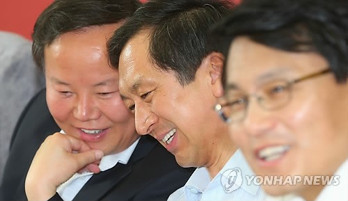 머리맞댄 김기현과 김재원