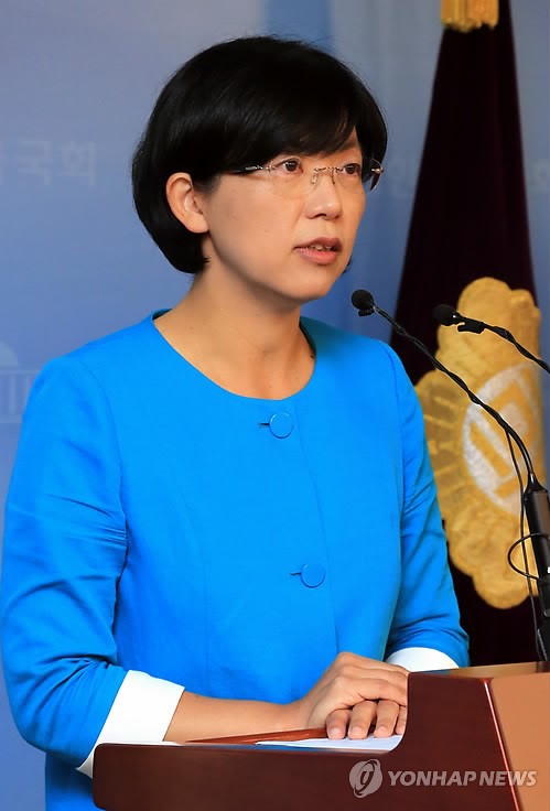 입장 밝히는 이정희 통합진보당 대표