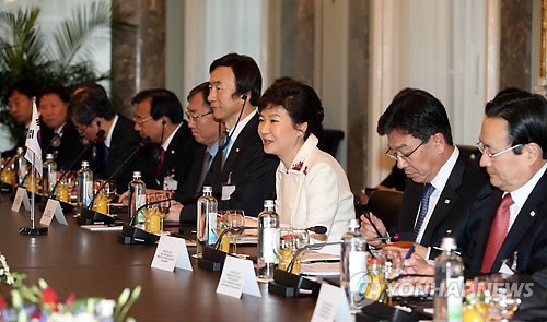 朴대통령, 스위스식 직업훈련 기회 확보