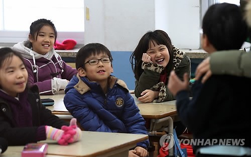 다시 웃음이 꽃피는 교실