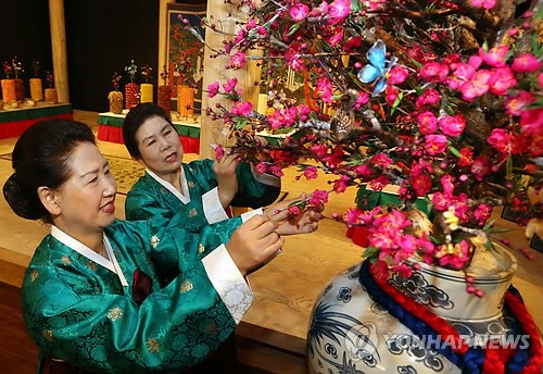 조선왕실공예 궁중채화 특별전 개최