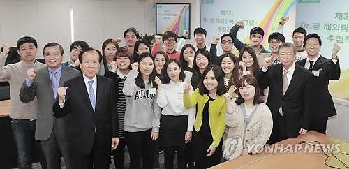 후배 해외여행 보내는 대득스틸 회장