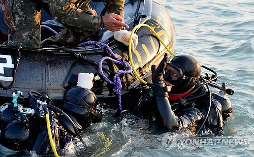 <세월호참사> 머구리 대거투입…첨단장비는 글쎄