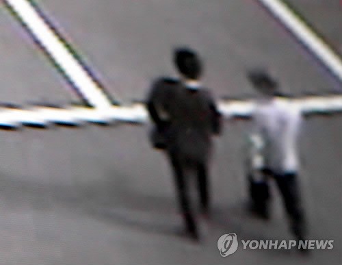 유병언 25일 전주 도착한 듯…상복 입은 여성과 도주