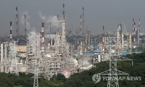 태풍 너구리 낙뢰로 가동 중단된 울산석유화학공단