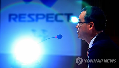 윤곽 드러난 축구사령탑 조건…'나이·영어·무직'