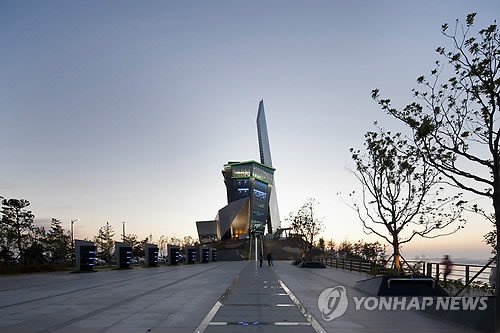명량해전 장소를 한 눈에 볼수 있는 진도타워