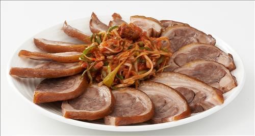 국민 야식 족발, 대형마트서 피자·떡볶이 제쳤다