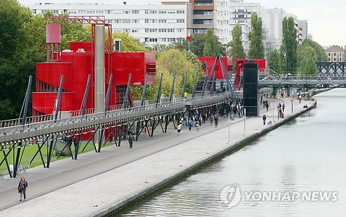 춘천 옛 미군기지 개발…프랑스 라빌레트가 모델