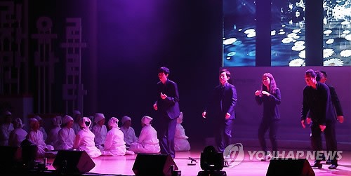 할머니 다듬이 연주단과 탭댄스의 만남