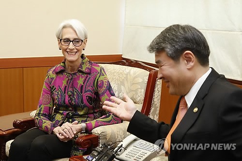 화기애애