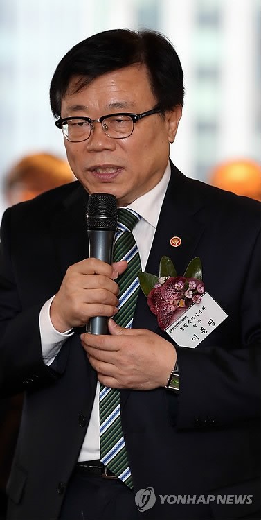 식품업계 간담회 참석한 이동필 장관