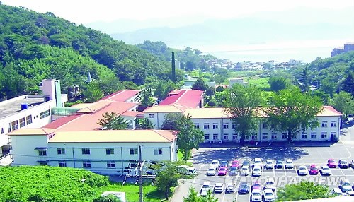 신축 위해 철거된 국립마산병원 본관