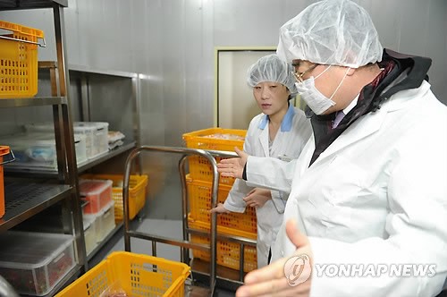 식약처장, 학교급식 합동점검 현장 방문