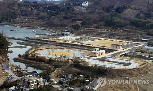 창원 가포수변 오토캠핑장 전경