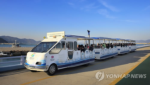 여수 오동도 동백열차 오후 7시까지 연장 운행