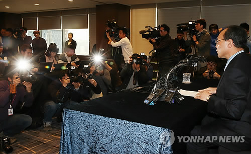 성완종 전 경남기업 회장 기자회견