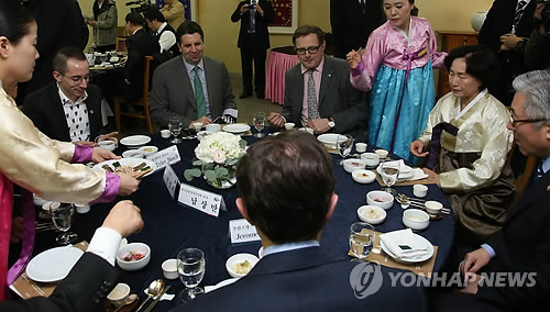 최초 한글조리서 음식 외국 귀빈에게 잇단 소개