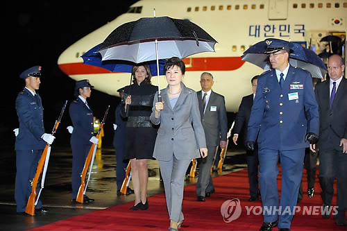 朴대통령, 콜롬비아 안착…중남미 세일즈외교 시동