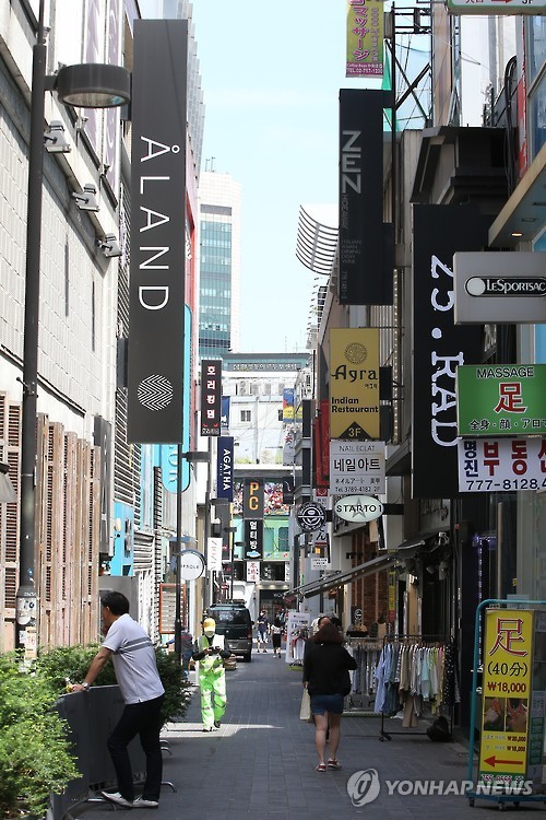메르스 여파로 한산한 명동