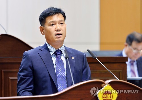 5분 발언하는 김원식 세종시의원