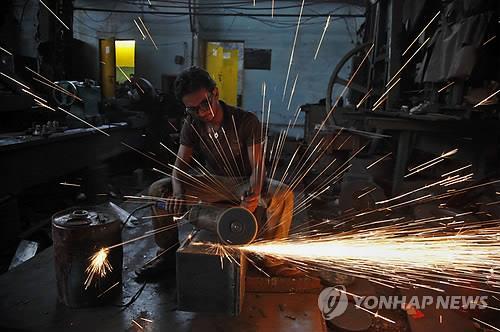 중기 성장률 8~9% 인도, 중국 대신 성장동력 될까
