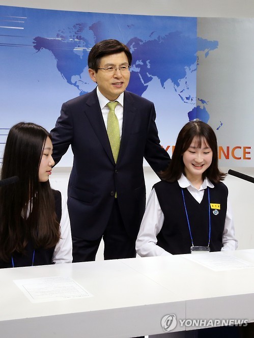 황총리, 자유학기제 외부체험처 방문