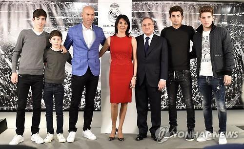라리가 회장 "지단, 아들 징계 내린 FIFA 고소해야"