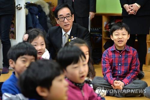 이준식 부총리 유치원 수업 참관