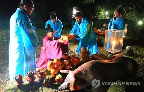 제주 무형문화재 납읍리마을제 봉행…주민 안녕 기원