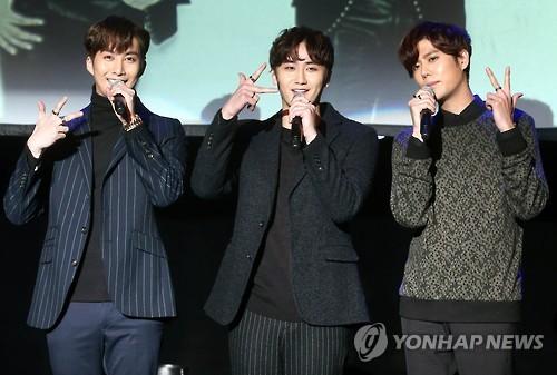 긴 공백 깨고 돌아온 더블에스 301