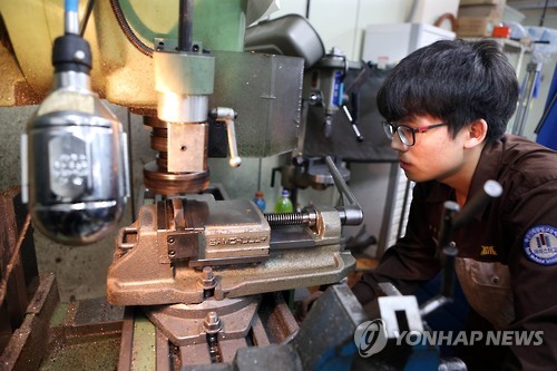 명장을 꿈꾸며…기능경기대회
