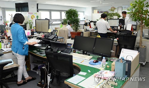 사무실 칸막이를 없애라