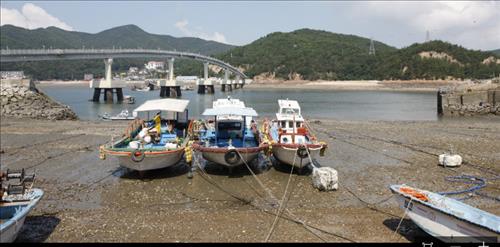 인천신항 준설로 무의도 직격탄…갯벌·모래 유실