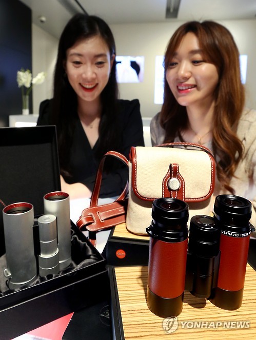 라이카 쌍안경 특별 한정판