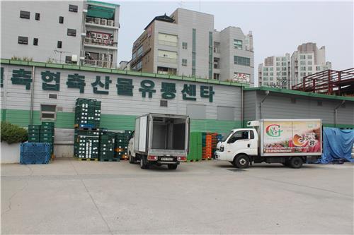 폭염 속 한파 닥친 축산물시장…추석주문이 없어요