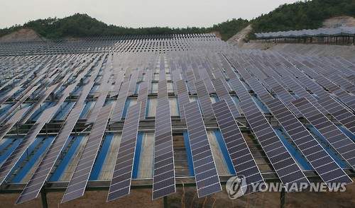 태양광 발전의 두 얼굴…친환경 에너지vs난개발 주범