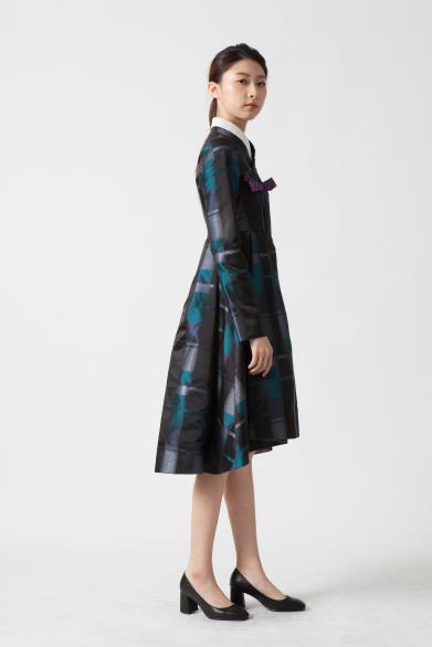 현대한복 디자이너 이향 예뻐서 입는다는 얘기 듣고 싶어요