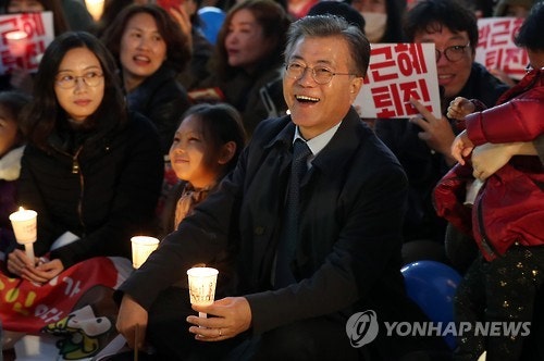 문재인 대구에 안기다 | 인스티즈