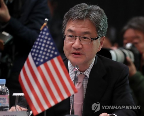 발언하는 조셉 윤 특별대표