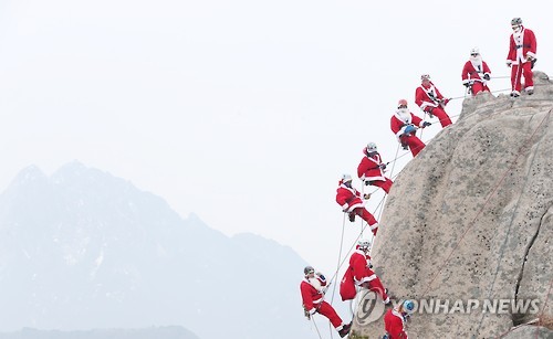 힘든 길이라도 산타는 찾아갑니다!