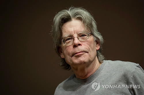 오바마 설치·미셸 망봤나…스티븐 킹, 트럼프 도청주장 조롱