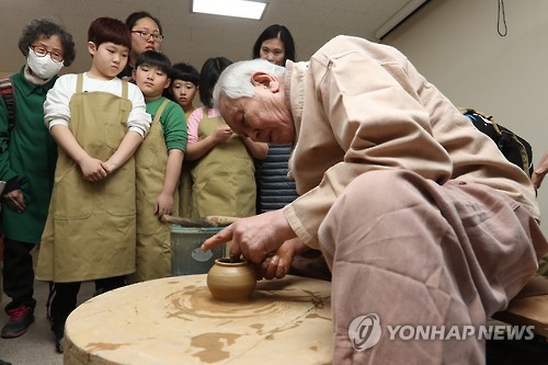 시선집중 전통옹기 제작