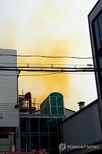 부산 '노란 가스' 누출 공포…한때 반경 1 대피 권유(종합3보)