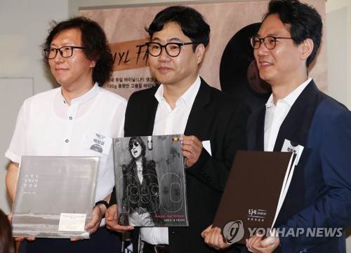 LP 제2의 붐 맞을까…마장뮤직, 바이닐팩토리 설립