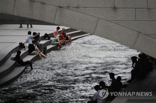 무더위엔 물가가 최고