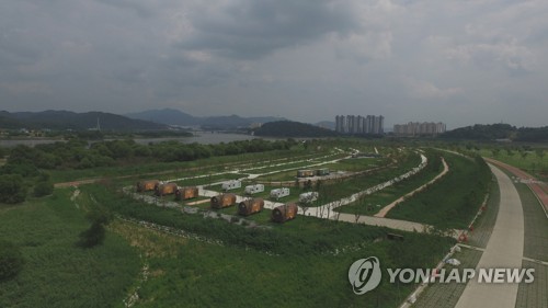 낙동강변 캠핑장