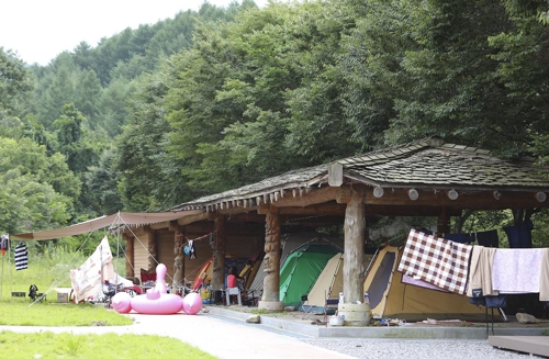 [길따라 멋따라] 자릿세요?…계곡 바로 옆 캠핑장도 무료 단양 도깨비 마을