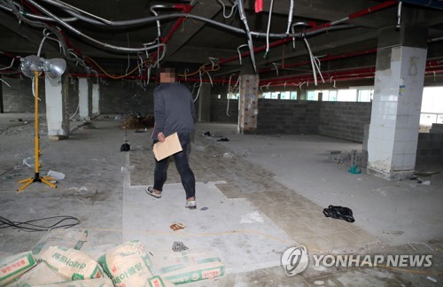 철거된 민락어민활어직판장 초장집
