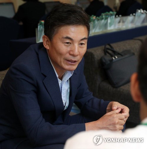 환경상 수상한 이성봉 우포늪관리사업소 계장